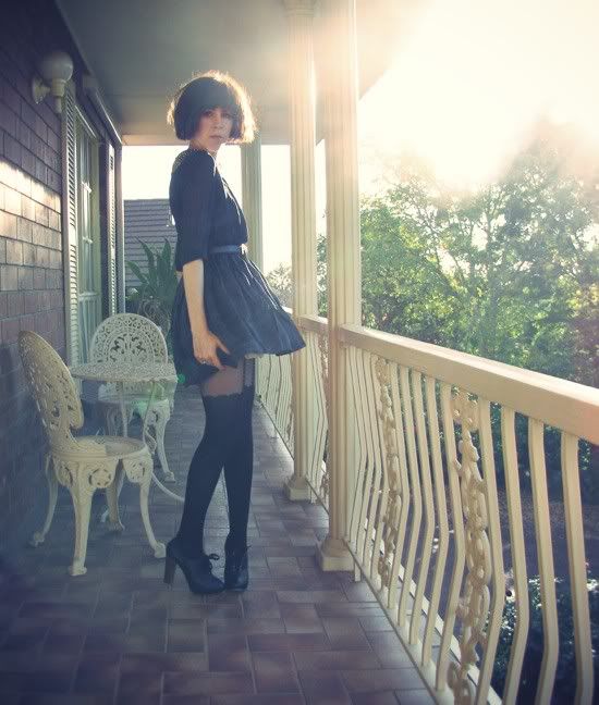 TBA silk dress, eBay leather waist belt, Topshop heart suspender tights, Chloe Silverado booties outfit @ Le Blog de Sushi