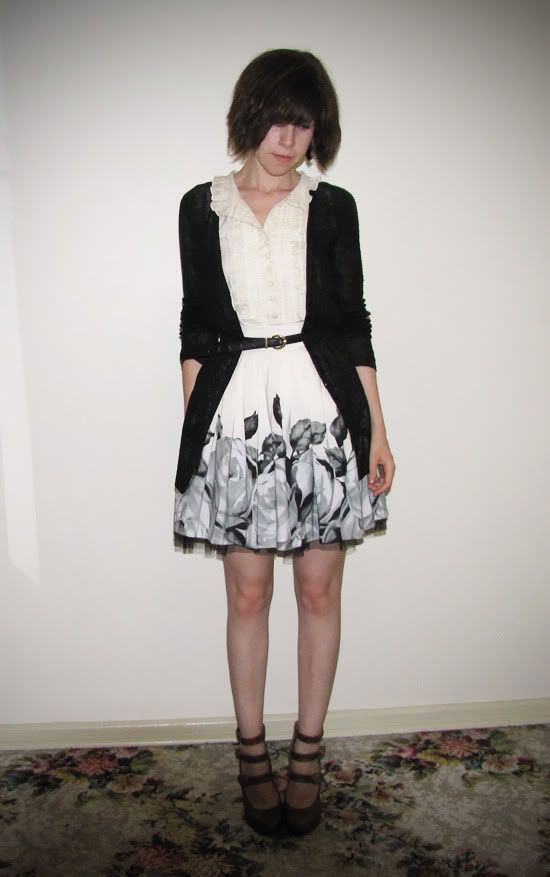 Supre cardigan, Dotti blouse, Forever 21 rose pleat skirt from the Tres Paris collection, vintage skinny waist belt, Topshop Chloe inspired multi buckle platform heels, DIY Alexander Wang inspired studded bag outfit @ Le Blog de Sushi