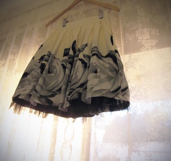 Forever 21 rose pleat skirt from the Tres Paris collection @ Le Blog de Sushi