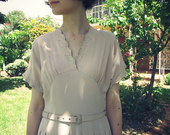 Stella McCartney for Target lace tee, Stella McCartney for Target pencil skirt, Stella McCartney for Target fabric belt, 60 denier stockings, Chloe silverado booties, Fleur Avenue rain cloud earrings outfit @ Le Blog de Sushi leblogdesushi