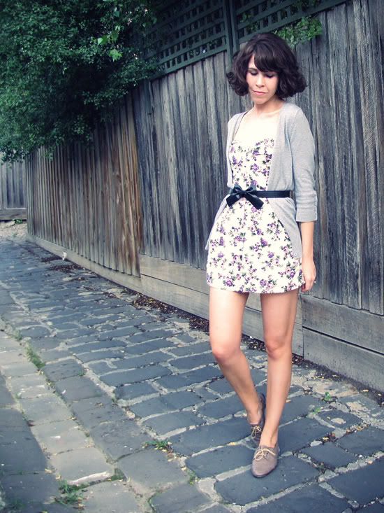 Topshop floral bustier romper, Supre 3/4 sleeve cardigan, eBay bow belt, Handmade leather brogues C/O Golden Ponies outfit @ Le Blog de Sushi leblogdesushi