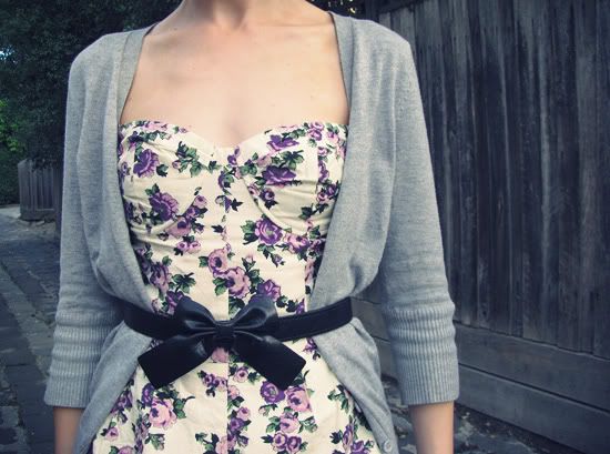 Topshop floral bustier romper, Supre 3/4 sleeve cardigan, eBay bow belt, Handmade leather brogues C/O Golden Ponies outfit @ Le Blog de Sushi leblogdesushi