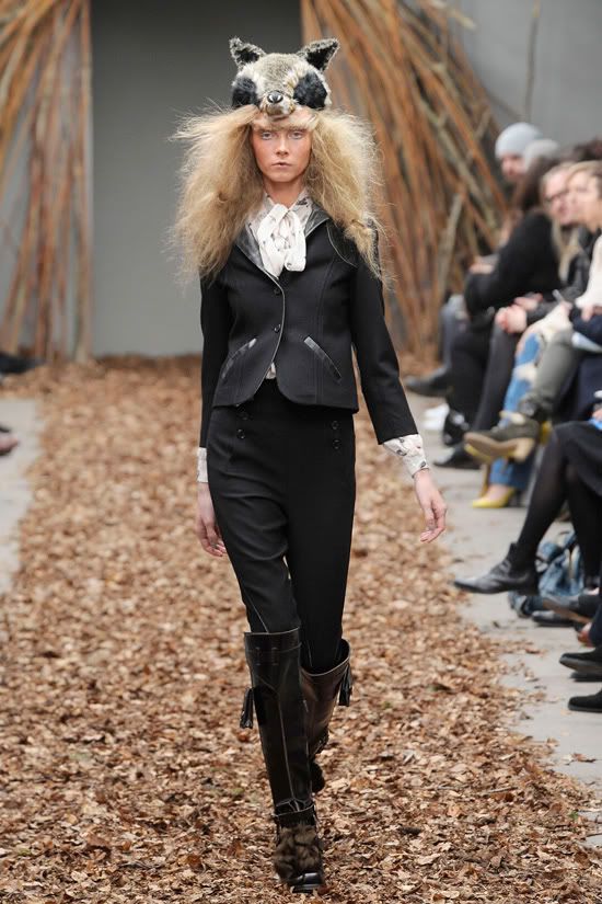 Topshop Unique A/W 2010 @ Le Blog de Sushi leblogdesushi.com