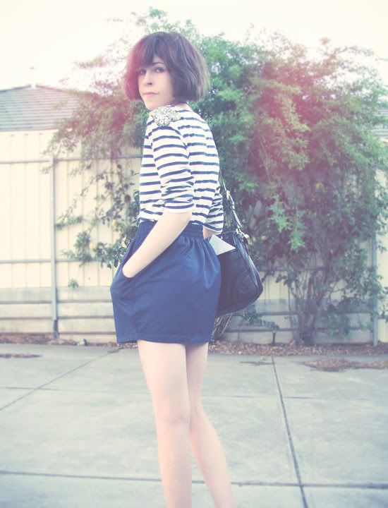 Dotti embellished shoulder striped top, American Apparel polyester tulip skirt, Etsy brass bow necklace, Steve Madden cut-out leather oxfords, Luella Military Disco bag outfit @ Le Blog de Sushi