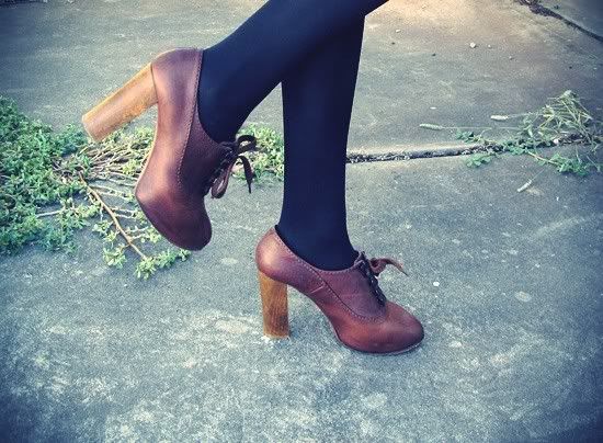 chloe oxfords