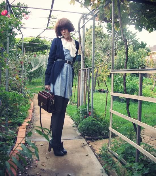BB Dakota 'Brodie' chambray dress courtesy of PacSun, eBay spotted tights, Chloe 'Silverado' booties, vintage bag outfit @ Le Blog de Sushi