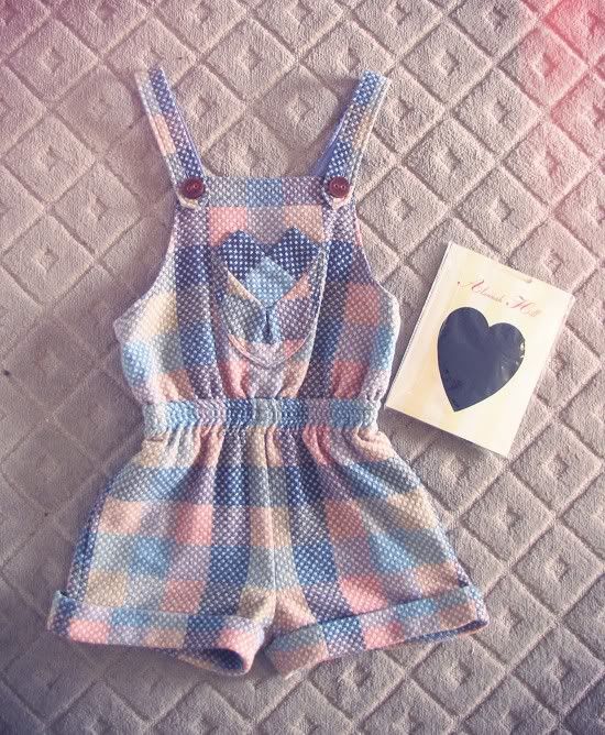 Lover about a girl playsuit and Alannah Hill bow stockings @ Le Blog de Sushi